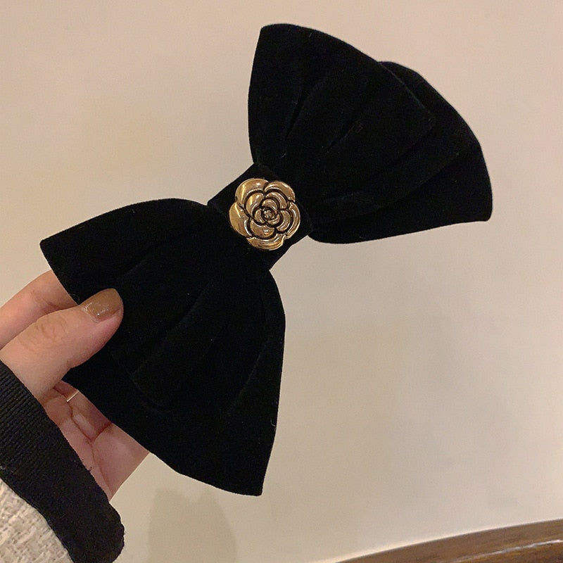 New Black Velvet Bow Hair Pins Elegant Fabric Alloy Roses Hair Clips for Women Fashion ponytail Barrette Heawear Accessories
